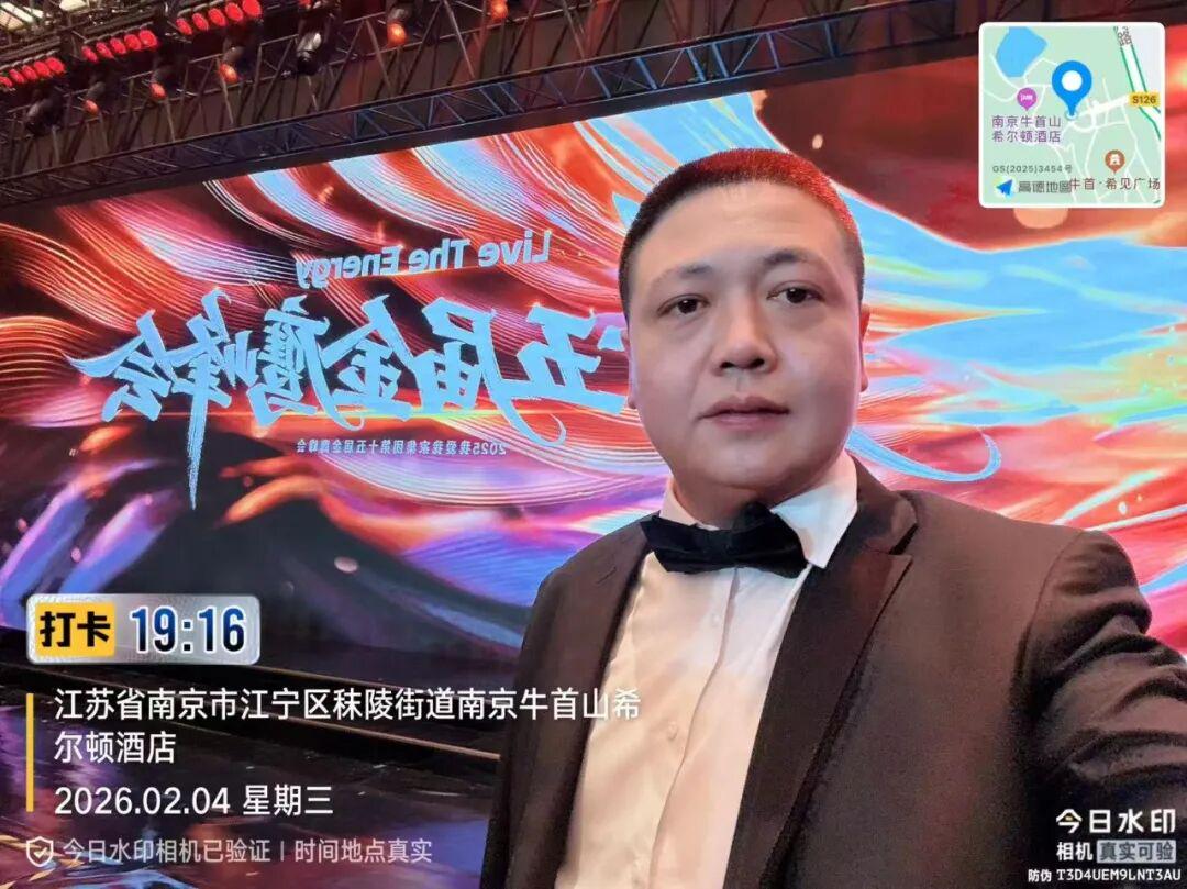 活塞步行者争夺特雷·墨菲三世