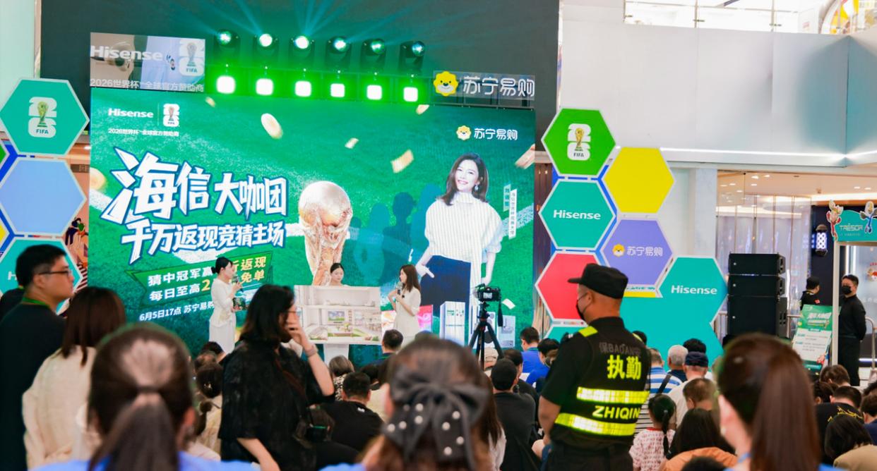 悟空体育-费兰·托雷斯表现平庸遭炮轰,西班牙锋线乏力引发球迷强烈不满
