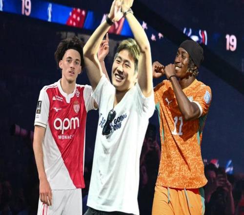 “安徽造车F4”中国科大同台亮相 奇瑞尹同跃幽默回应谁是最强劲对手 赢得满堂彩
