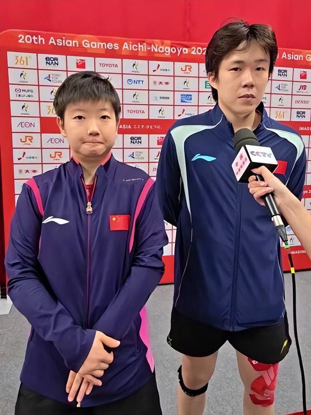 拳王泰森来瞻仰毛主席遗容,他出来说了一句这辈子都没敢说的话